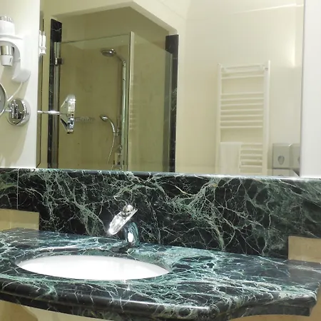 Marechiaro فندق غيزيريا