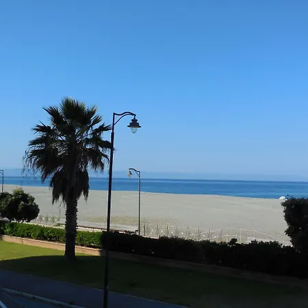 Marechiaro 4* غيزيريا