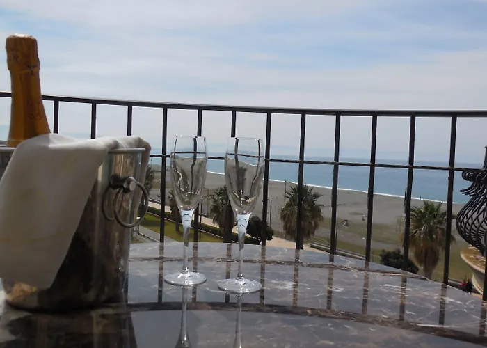 Marechiaro Hotel Gizzeria