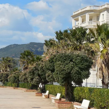 Hotel Marechiaro Gizzeria