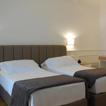 Marechiaro Hotel Gizzeria